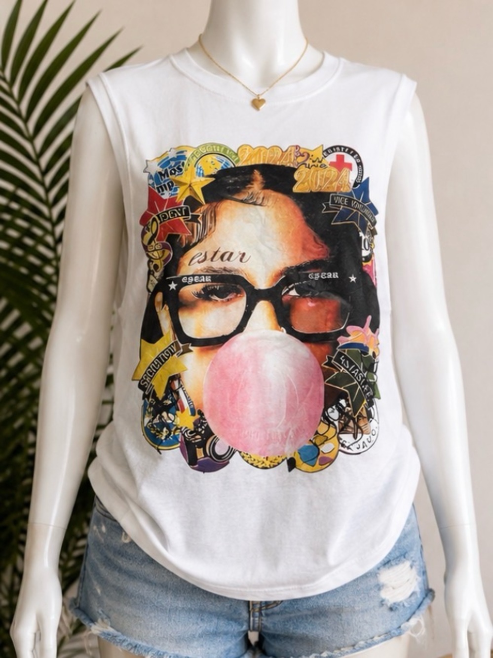 SHEIN White Graphic Bubble Gum Muscle Tee